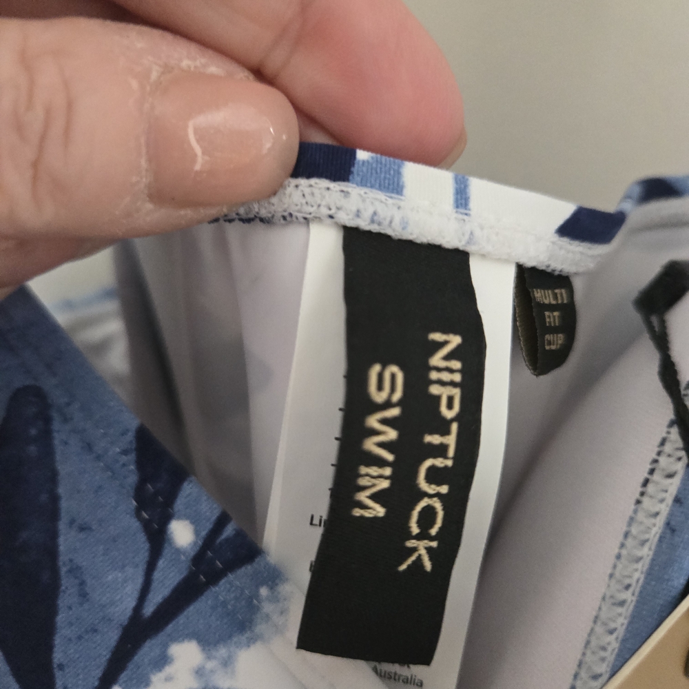 Elegant Blue and White Leaf Print Women's One Piece Swimsuit - Picture 12 of 16